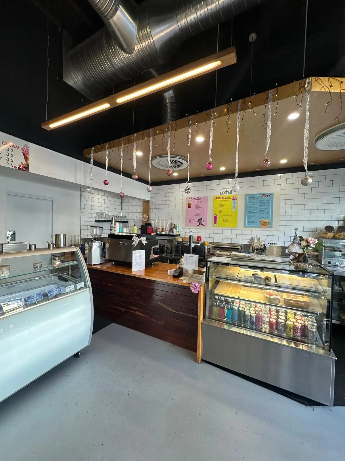 Luvni Cafe - Launceston